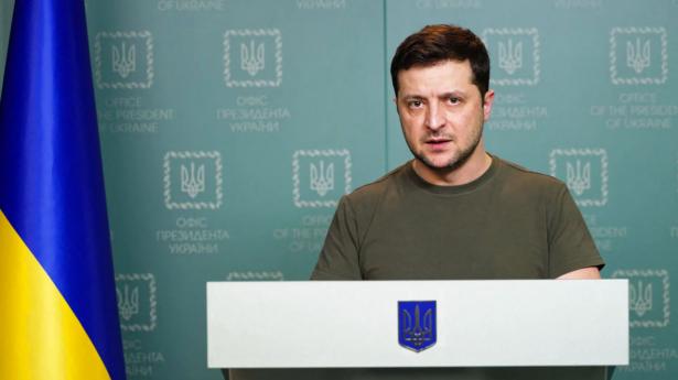 Ukraines præsident Volodymyr Zelenskyj har med sit lederskab de sidste dage vist, hvordan en leder træder i karakter og tager ansvar. Foto: AFP/Ritzau Scanpix