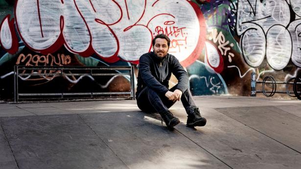 Simon Lereng Wilmont har vundet prisen for bedste instruktør for dokumentaren “A House Made of Splinters”, der vises på CPH:DOX i næste uge. Foto: Nina Pilgaard