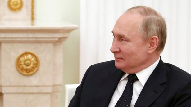 Oligarker med relationer til den russiske præsident Vladimir Putin er landet på sanktionslister i Vesten. Arkivfoto: Sputnik/Reuters/Ritzau Scanpix