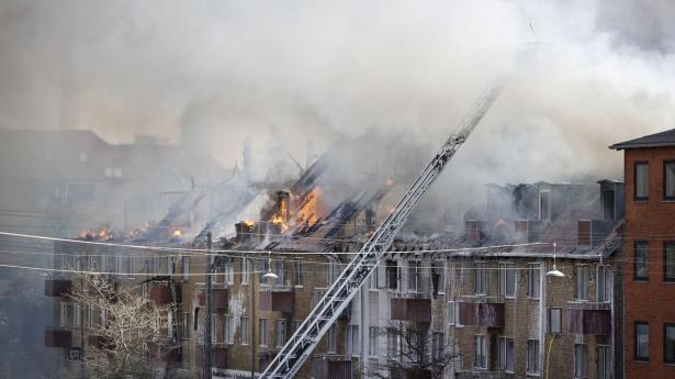 Etagebyggeriet i Vanløse brød i brand 25. marts 2022. 130 lejligheder blev totalskadet og samtlige beboere har skullet finde nye hjem. Arkivfoto: Jens Dresling/Ritzau Scanpix