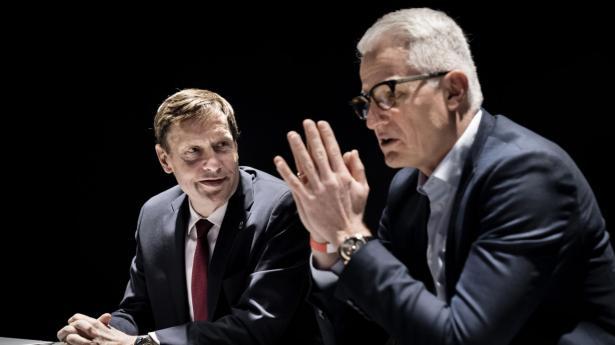 Ørsteds bestyrelsesformand, Thomas Thune Andersen (t.v.), har “fuld tillid” til Mads Nipper (t.h.). Arkivfoto: Thomas Lekfeldt/Ritzau Scanpix
