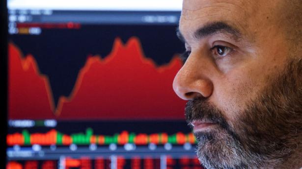 Onsdag kom der friske inflationstal fra USA, og de var formentlig med til at sende de amerikanske aktier ned igen - Nasdaq 100-indekset dykkede hele 3,2 pct. Arkivfoto: Brendan Mcdermid/Reuters/Ritzau Scanpix