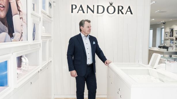 Alexander Lacik er adm. direktør Pandora, der søndag aften opjusterede virksomhedens resultater for 2023. Arkivfoto: Anne-Dorthe Søgaard Jensen
