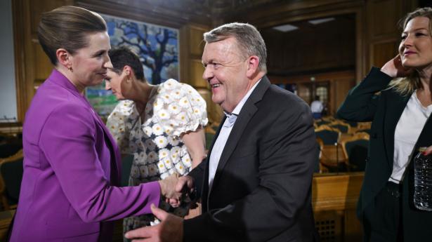 Lars Løkke Rasmussen vil have S med i regering, men mener ikke, at det er en naturlov, at S så også skal have statsministerposten. Arkivfoto: Philip Davali/Ritzau Scanpix