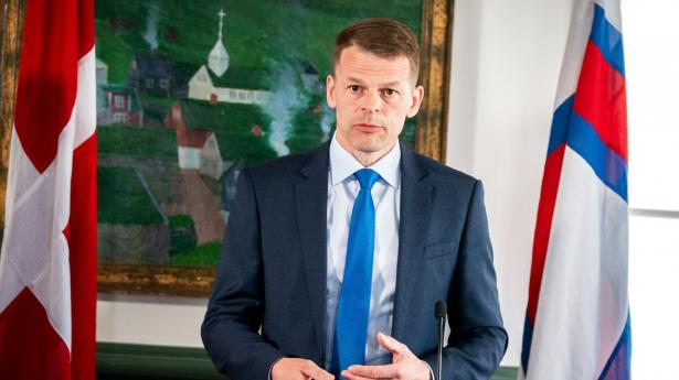 Færøernes lagmand, Bárður á Steig Nielsen (på billedet), har udskrevet valg. Det sker, efter Færøernes landsstyremand for udenrigsanliggender, Jenis av Rana, er blevet fyret i kølvandet på udtalelser om, at han ikke kan se Søren Pape Poulsen (K) som statsminister, fordi De Konservatives formand er homoseksuel. Arkivfoto: Ida Marie Odgaard/Ritzau Scanpix