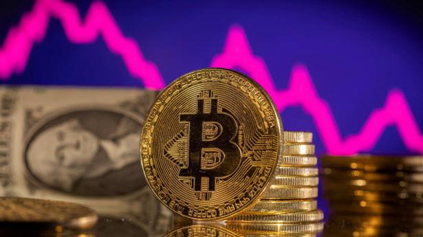 Centralbankernes renteforhøjelser presser også kryptomarkedet. Den samlede værdi af alle kryptovalutaer er faldet mere end 350 mia. dollar i de seneste to uger.  Arkivfoto: Dado Ruvic/Reuters/Ritzau Scanpix