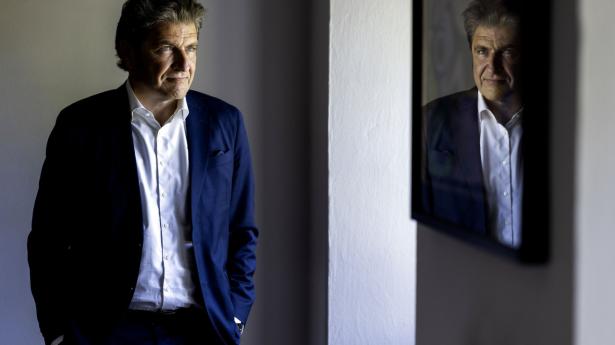 Efter et tumultarisk 2022 forventer aktieanalytiker i Jyske Bank Anders Haulund Vollesen, at der falder mere ro over Netcompany, som har André Rogaczewski (foto) ved roret. Arkivfoto: Simon Fals