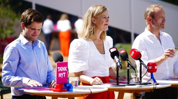 De Radikale med partileder Sofie Carsten Nielsen i midten præsenterede onsdag en ny økonomisk 2030-plan i Esbjerg. Foto: Bo Amstrup/Ritzau Scanpix