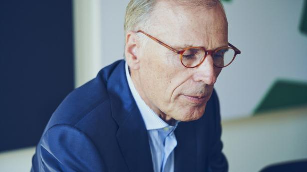 Cees 't Hart har været topchef for Carlsberg siden 2015. I foråret var han arkitekten bag en af de største og mest komplicerede beslutninger i selskabets 175 år lange historie.  Foto: Thomas Nielsen