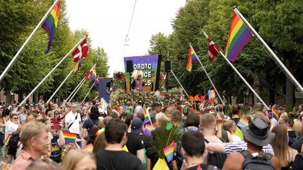 Novo-chef kritiserer Chr. Hansen efter lgbt+-kovending