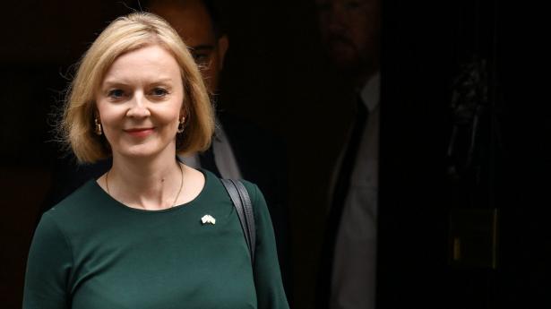 Liz Truss tog over som britisk premierminister tirsdag. To dage senere er hun klar med en megapakke, som bl.a. skal fastfryse forbrugernes energiregninger i to år. Foto: Daniel Leal/AFP/Ritzau Scanpix
