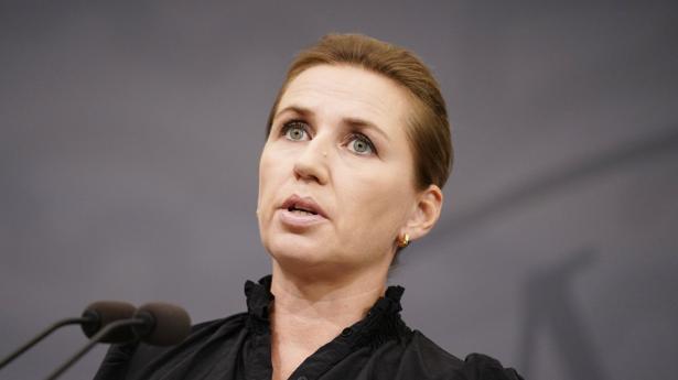 Regeringen med statsminister Mette Frederiksen i spidsen kommer onsdag med flere initiativer for at modgå de høje energipriser. Foto: Mads Claus Rasmussen/Ritzau Scanpix