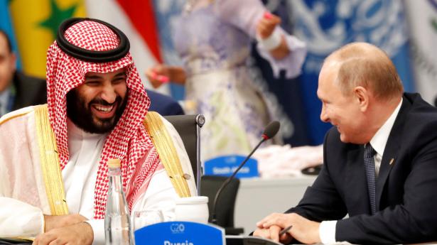 Verden har grund til nervøsitet, når præsident Putin og kronprins Mohammed bin Salman smiler sammen. Foto: Kevin Lamarque/Reuters/Ritzau Scanpix