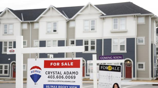 Boligpriserne er begyndt at falde verden over, og i Canadas dyreste områder har man allerede set priserne tage et dyk på 15 pct. 
Arkivfoto: Jeff McIntosh/PA Images/Ritzau Scanpix