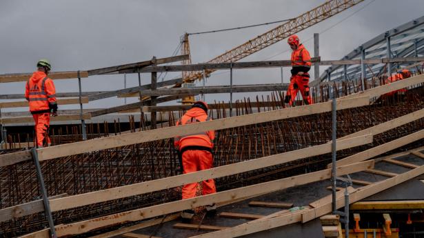 Byggeriet er en af de brancher, der er blevet ramt af afmatningen i økonomien, og som oplever stigende ledighed. Arkivfoto: Ida Marie Odgaard/Ritzau Scanpix