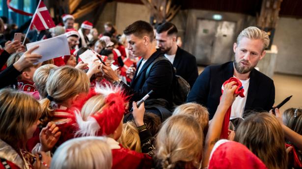 Det danske herrelandshold har fået forbud mod at bære træningstrøjer med teksten “Human Rights For All”. Foto: Ida Marie Odgaard/Ritzau Scanpix