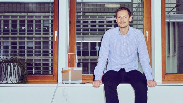 Siden Esben Wiese skiftede job til Infomedia, har han flere gange oplevet at blive kontaktet af headhuntere, der tilbyder ham job.
Foto: Thomas Nielsen
