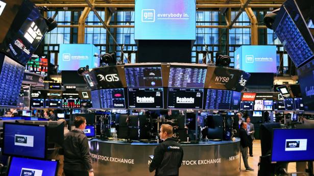 På Wall Street falder aktierne omkring halvvejs i torsdagens amerikanske aktiehandel. Arkivfoto: Michael M. Santiago/AFP/Ritzau Scanpix