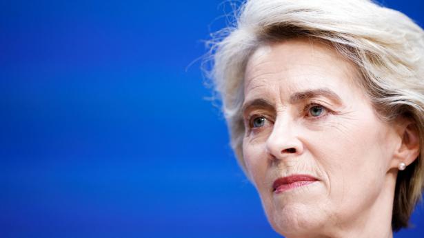 Ursula von der Leyen, formand for EU-Kommissionen, lagde den niende sanktionspakke frem i sidste uge. Nu meldes den vedtaget. Foto: Johanna Geron/Reuters/Ritzau Scanpix