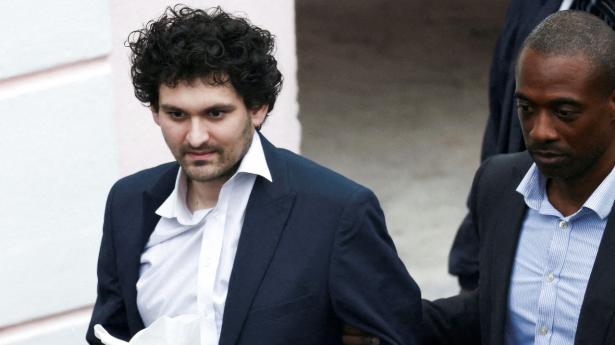 Sam Bankman-Fried har opholdt sig på Bahamas efter krakket i hans kryptobørs, men er siden blevet hentet tilbage til USA for at blive retsforfulgt. Foto: Dante Carrer/Reuters/Ritzau Scanpix