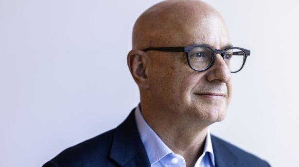 Chr. Hansens topchef slutter i fin stil, inden Novozymes overtager tøjlerne