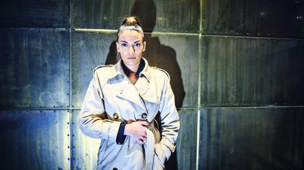 29-årige Sarah Fourian, der i dag driver sit eget firma, følte ikke, at hun passede ind i skolen og hadede, når lærerne forsøgte at fejlfinde, at sende hende i specialklasse eller til skolepsykolog. Foto: Magnus Møller