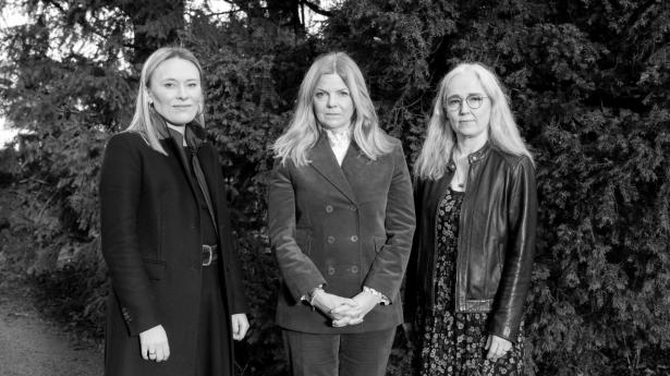 Jenny (t.v.), Helga og Hekla kan nu kalde sig for stifterne af nordens største venturefond ledet af kvinder. Foto: Esther Kofoed Sørensen