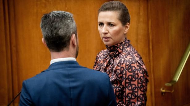 Statsminister Mette Frederiksen (S) og forsvarsminister Jakob Ellemann-Jensen (V). Foto: Ida Marie Odgaard/Ritzau Scanpix