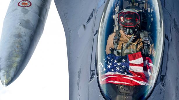 Amerikanske F-16 Fighting Falcon er det næste tunge våben, Ukraine gerne vil have. Foto: U.S. Air Force/Zuma/Ritzau Scanpix