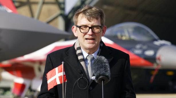 Fungerende forsvarsminister Troels Lund Poulsen siger, at Danmark vil træne ukrainske piloter på flyvebasen. Arkiovfoto: Bo Amstrup