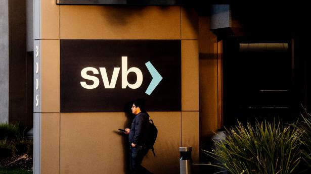 SVB var en speciel bank, men problemerne i banken sætter en tyk streg under, at et så markant skift i rentemiljøet, som vi har set over det seneste år, har vidtrækkende konsekvenser. Foto: Noah Berger/AFP/Ritzau Scanpix