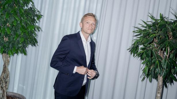 “Alle kan se, at anvendelsesmulighederne inden for teknologi spreder sig med lynets hast,” siger Anders Fæste. Han vurderer, at erhvervslivet er i en voldsom brydningstid. Foto: Brage Borup