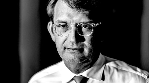 Fungerende forsvarsminister Troels Lund Poulsen har siden februar været Venstres nummer et i regeringen. Alle større sager har han trukket af på. Nu varsler han en offensiv fra regeringen efter sommerferien. Foto: Simon Fals