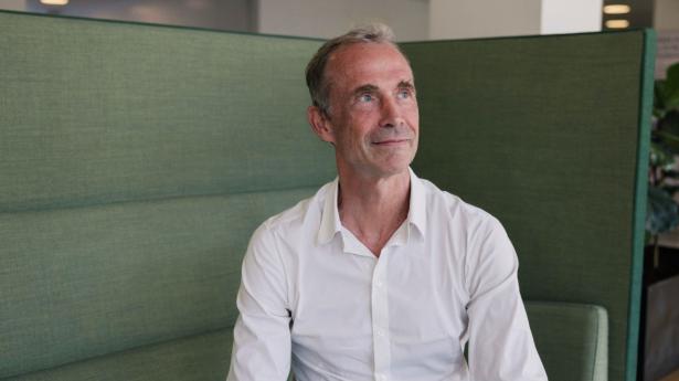 “Alt usikkerhed i forretning er dårligt. Og det her er usikkerhed,” siger Jens Due Olsen, bestyrelsesformand i NKT, om det langtrukne salg af datterselskabet Photonics.   Foto: Rebecca Helene Hoffmann