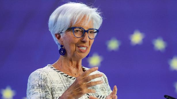Christine Lagarde er chef for Den Europæiske Centralbank, ECB, hvor der torsdag er enorm usikkerhed om, hvorvidt renten bliver hævet eller ej. Beslutningen bliver offentliggjort kl. 14.15. Arkivfoto: Kai Pfaffenbach/Reuters/Ritzau Scanpix