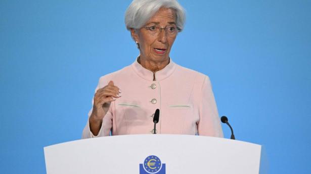 ECB vil fastholde den høje rente, indtil inflationen er på omkring 2 pct. for eurolandene. Foto: Kirill Kudryavtsev/AFP/Ritzau Scanpix
