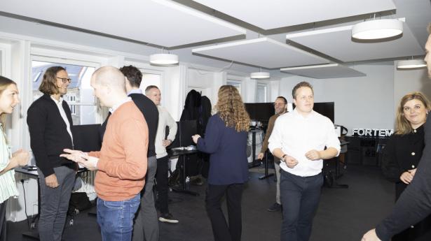 Engang var målgruppen for kursene fremtidens comedystjerner, men de tilmeldte var oftest virksomhedsansatte, der ville forbedre deres kommunikationsevner. Foto: Rosaline Ben-Baruch Lange