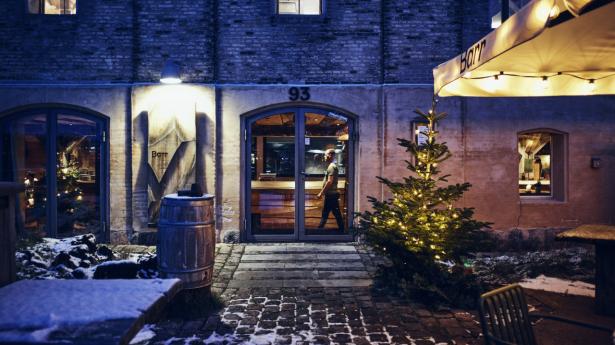 Restaurant Barr på Christianshavn byder på lækkert julefrokostbord.