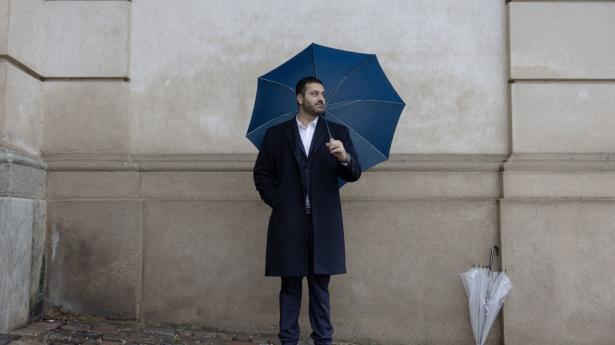Da brødrene Misam (på billedet) og Milad Avaz skulle lave den biografaktuelle film “Bedre tider”, vendte filminstituttet tommelfingeren ned. I stedet har de rejst pengene hos privatinvestorer. Foto: Rosaline Ben-Baruch Lange
