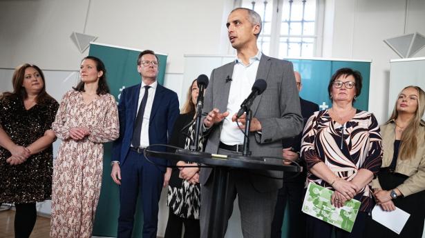 Børne- og undervisningsminister Mattias Tesfaye (S) og partierne præsenterer ny aftale om folkeskolen. Foto: Mads Claus Rasmussen/Ritzau Scanpix