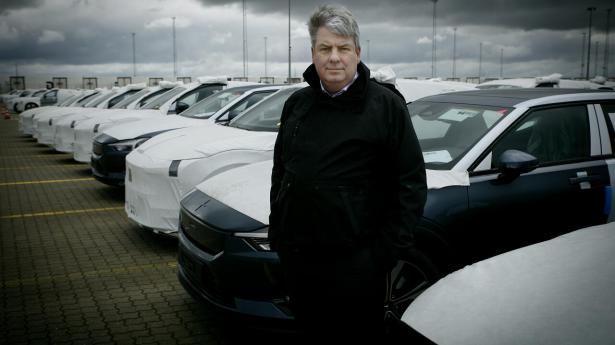 Kina pumper flere biler ind til Europa, mens salget dykker. Det mærker direktør i Esbjerg Havn, Dennis Jul Pedersen. Foto: Ole Joern