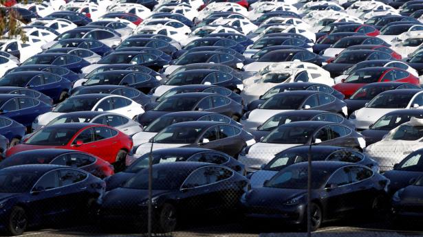 Tesla sender et nyt dolkestød ind på konkurrenterne, som ellers har fået bedre fodfæste de seneste måneder. Arkivfoto: Stephen Lam/Reuters/Ritzau Scanpix