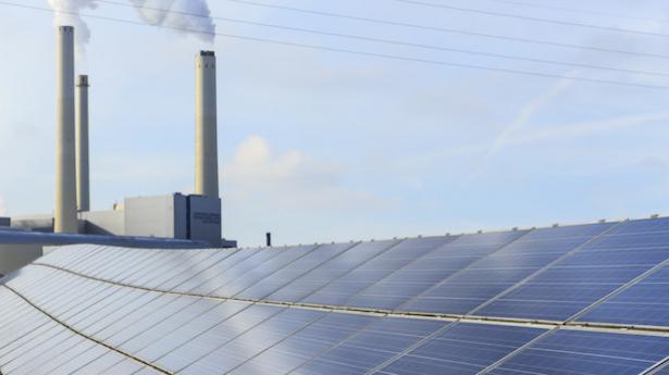  Grøn energi overhaler olie, gas og kul på afkast 