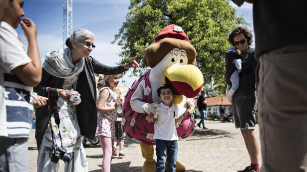Sommerferien er skudt i gang. Generelt oplever danskerne reallønsfremgang, eftersom inflationen er kommet ned, mens lønningerne stiger i et hastigt tempo hos mange. Arkivfoto: Ida Guldbæk Arentsen/Ritzau Scanpix