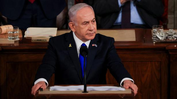 Israels premierminister, Benjamin Netanyahu, og forsvarsministeren kan beslutte timingen, og hvilken "type" modsvar der skal være, efter at raket ramte Golanhøjderne. Arkivfoto: Kevin Mohatt/Reuters/Ritzau Scanpix