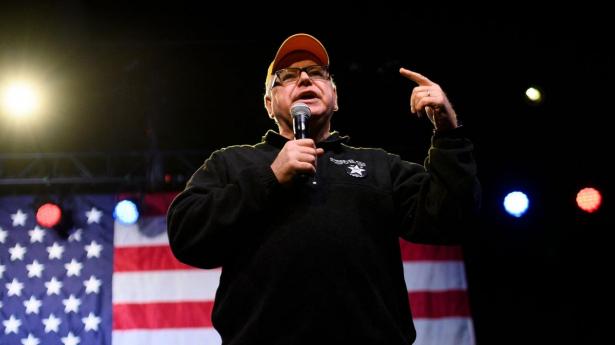Tim Walz har brugt mere end to årtier i Army National Guard, hvor han blandt andet har været udstationeret efter terrorangrebet 9/11 som underviser og træner. Arkivfoto: Stephen Maturen/AFP/Ritzau Scanpix