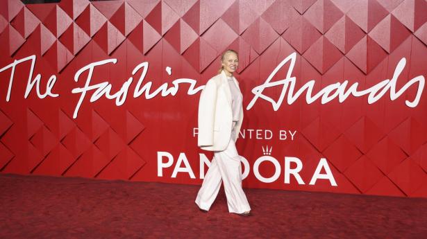 Den tidligere Baywatch-stjerne Pamela Anderson er blandt de kendisser, Pandora har hyret til at promovere sine smykker. Arkivfoto: Vianney Le Caer/Ritzau Scanpix