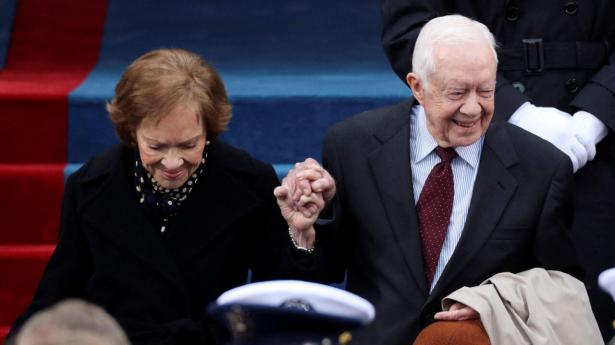 Jimmy Carter med hustruen Rosalynn fotograferet i 2017. Rosalynn Carter døde sidste år. Arkivfoto: Carlos Barria/Reuters/Ritzau Scanpix