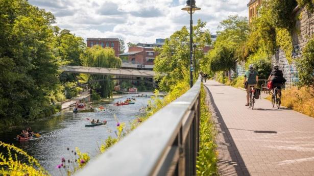 result_Karl-Heine-Kanal-Leipzig-Kanufahren-Fluss-Fahrrad-Aktiv-Freizeit-Grun-Philipp-Kirschner-Leipzig-Travelkopia.jpg