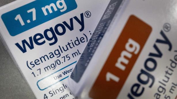 Fedmemedicin som Novo Nordisk-præparatet Wegovy kan være en hjælp til et vægttab, som kan øge menneskers sundhed. At give offentligt tilskud til medicinen er dog ikke nogen god forretning, konkluderer en amerikansk analyse. Arkivfoto: Scott Olson/Ritzau Scanpix